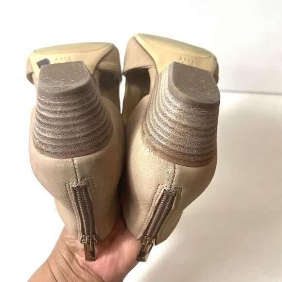 Naturalizer Womens 7.5M Wedge Wood Heel Zip Up Wrap Bootie Beige Nubuck Peep Toe - Picture 9 of 12